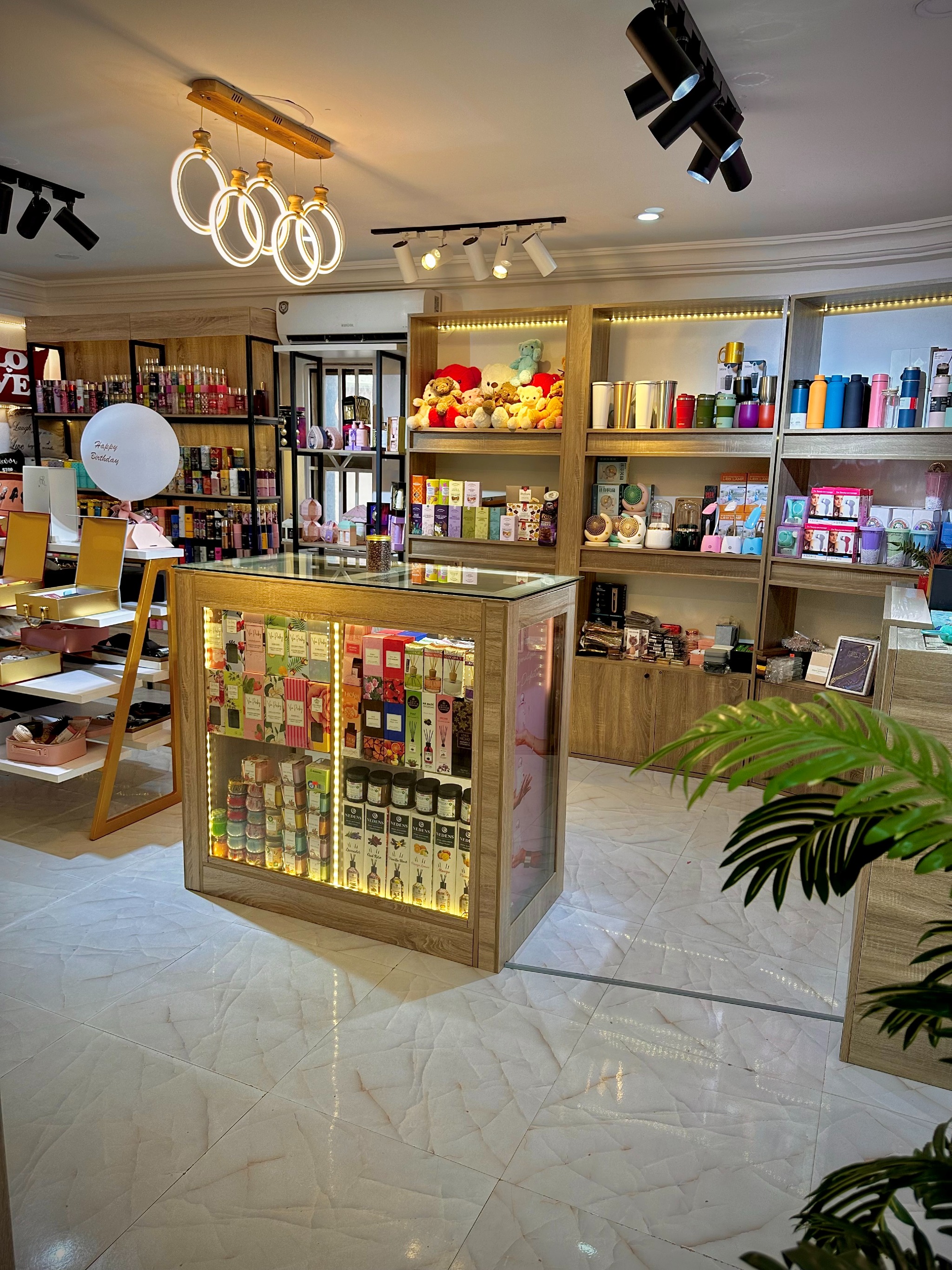 Tifes Hub Perfumes 550_cIDoZeHvbvYb6tWC9lKygt54ZIGL6Z-8IvMTXrdNiF5Odth6Sno4gcIOrmLGGM12i_iuH2oeZU0siytn=s0